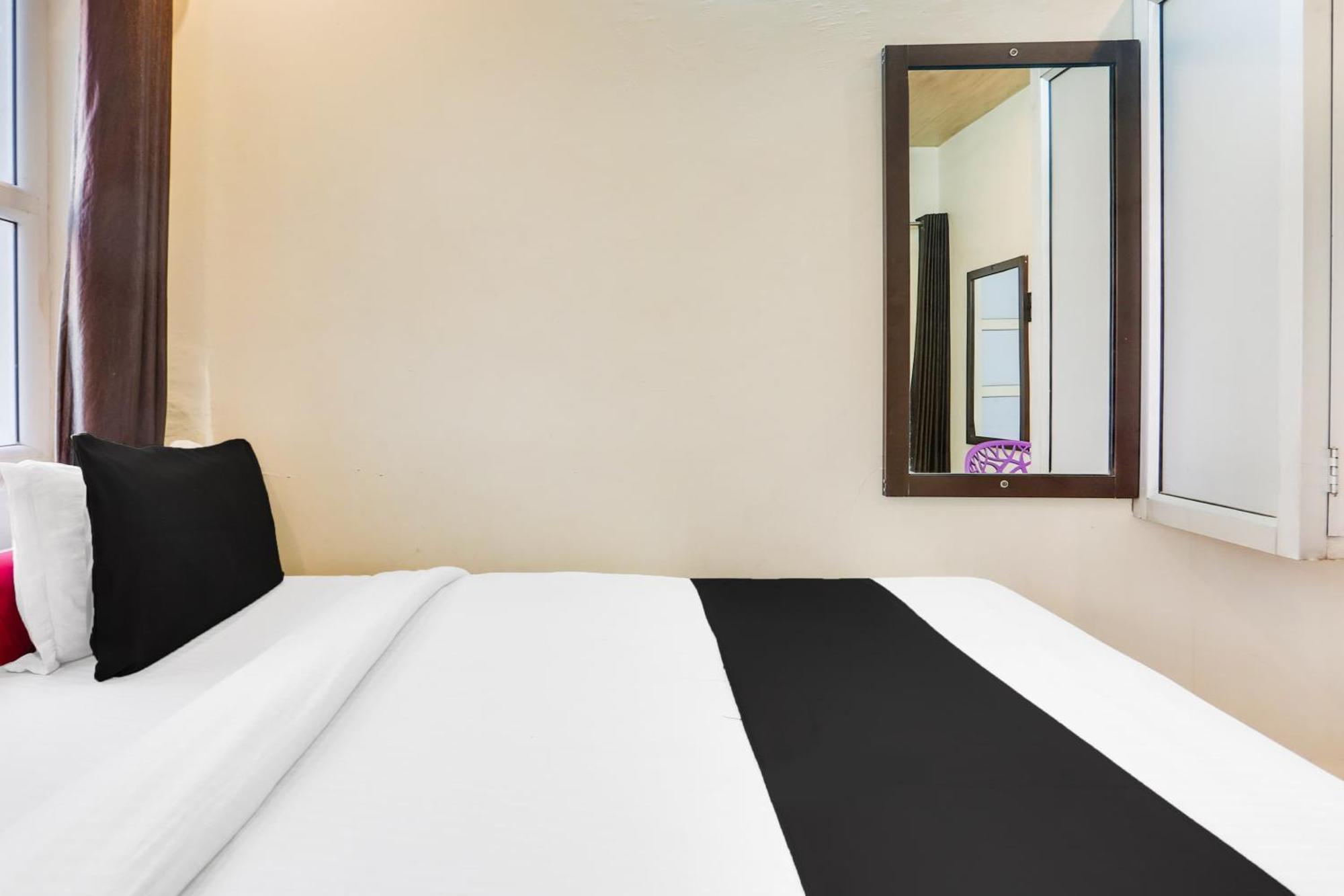 Super Hotel O Jamrani Formerly White House Haldwāni Esterno foto